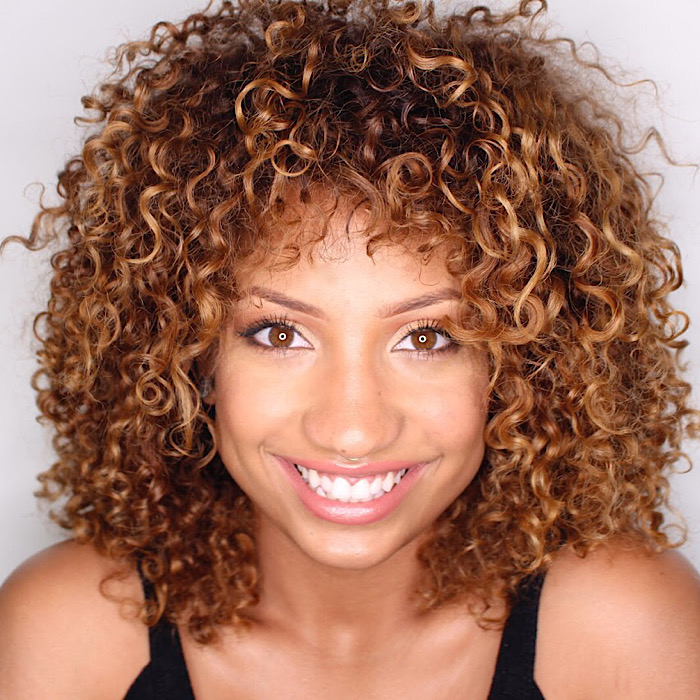 Curly Hair: Tips & Routine For Curly Hair In Summer - Pure Sense